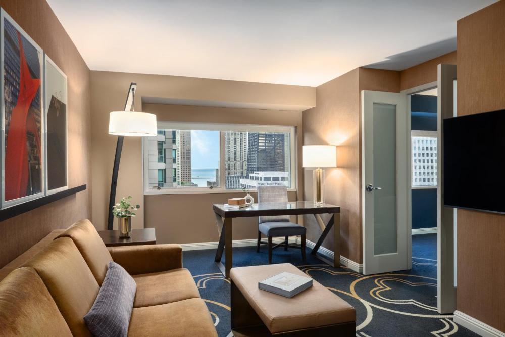 One Bedroom Suite 1 King Bed interior